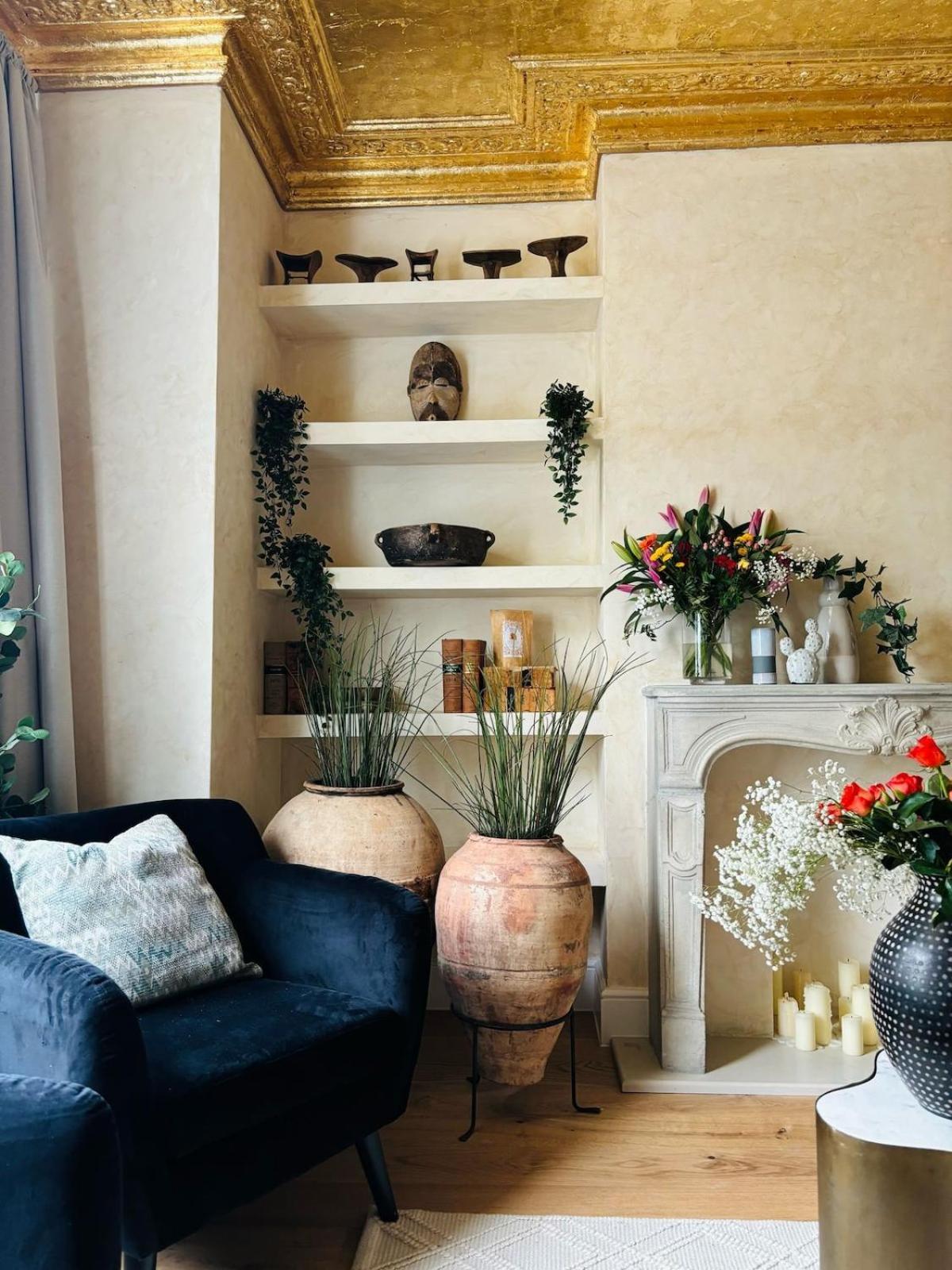 Lavish Maida Vale Townhouse Sleeps Up To 8 With Patio & Office - Open To Short & Long Term Lets